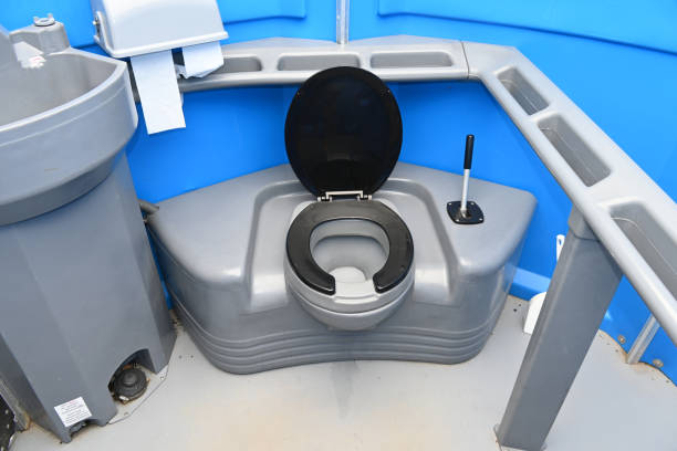 Portable Toilet Options We Offer in New Rockford, ND